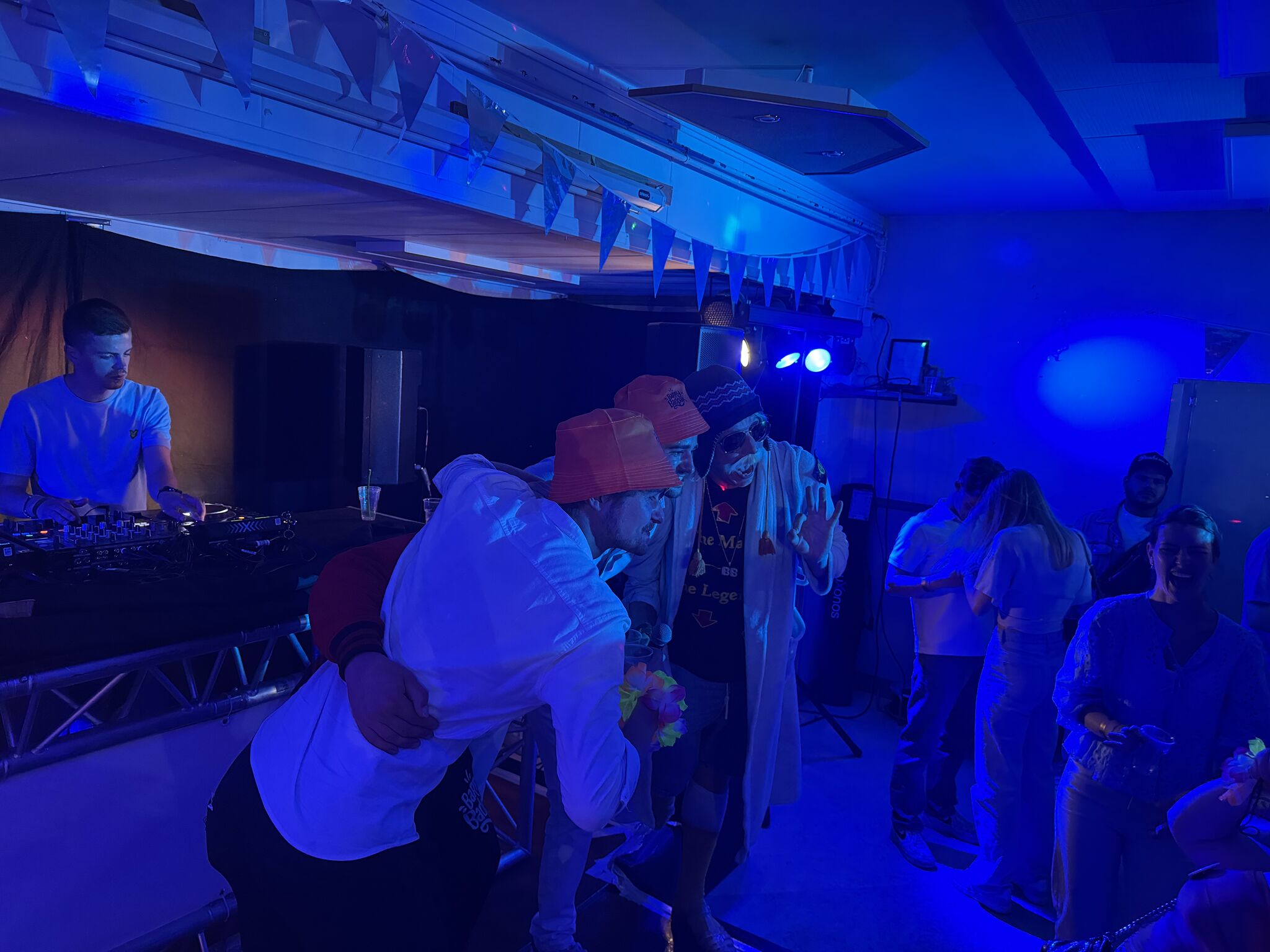 Optreden tijdens het verjaardagsfeest van Daan en Luuk van Amstel